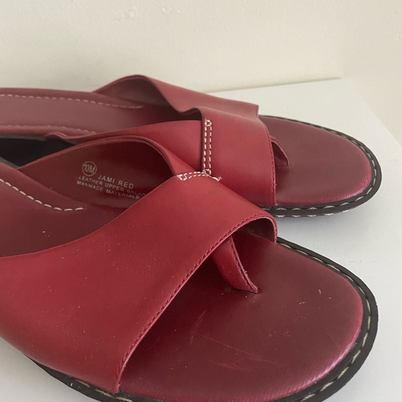 Croft & Barrow Red  Leather Slides Sz 10 - Picture 8 of 14